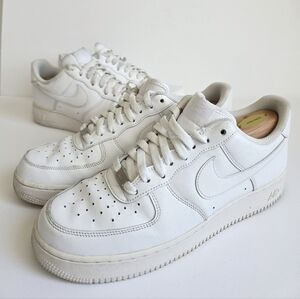 2 pairs Mens Nike white Air Force1 size 10